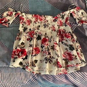 Cute summer off-shoulder top